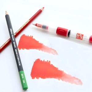 Caran d'Ache Water Brush Fibre Tip - Red, Fine Round.