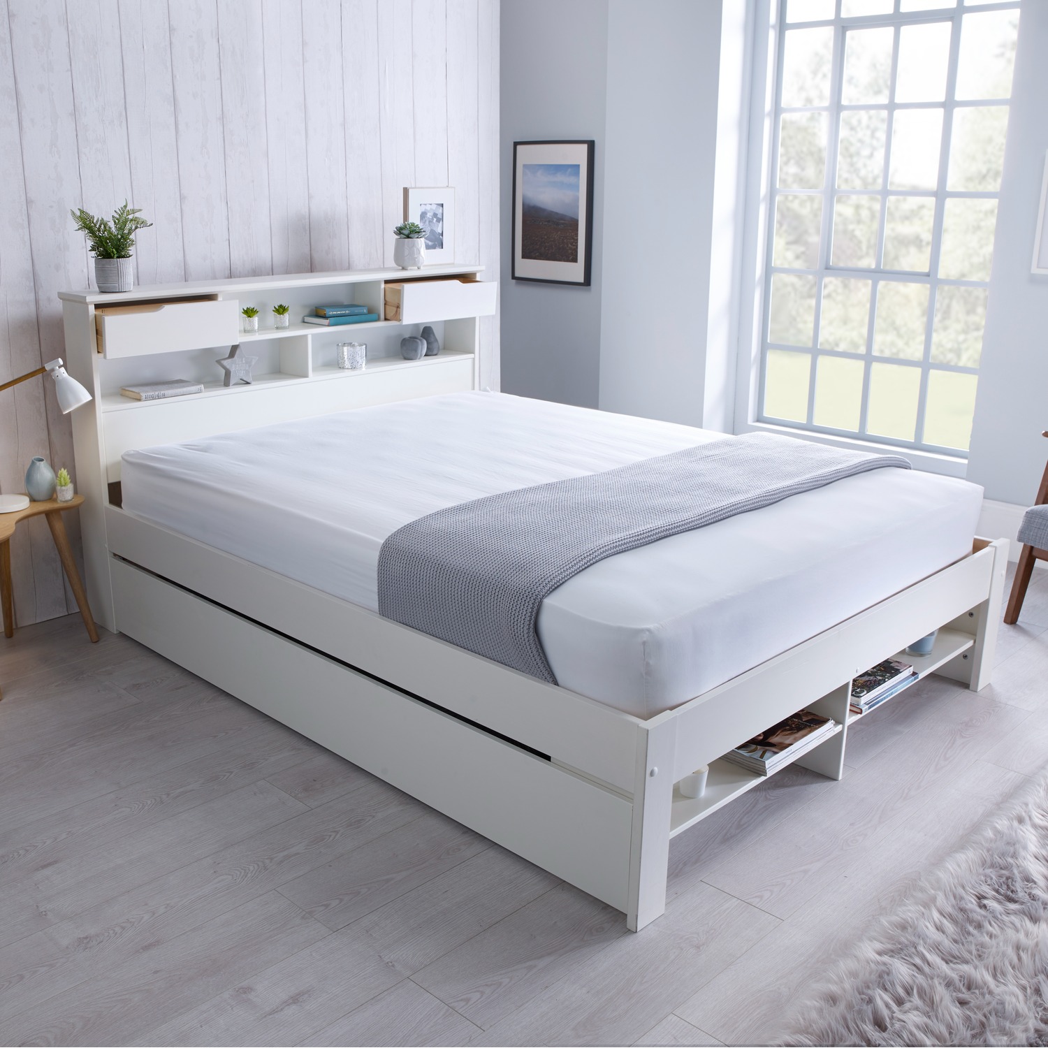 Fabio White Wooden Storage Bed - White Double 85kg