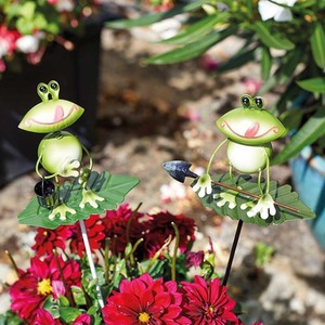 Garden Metal Frog Ornament Plant Support