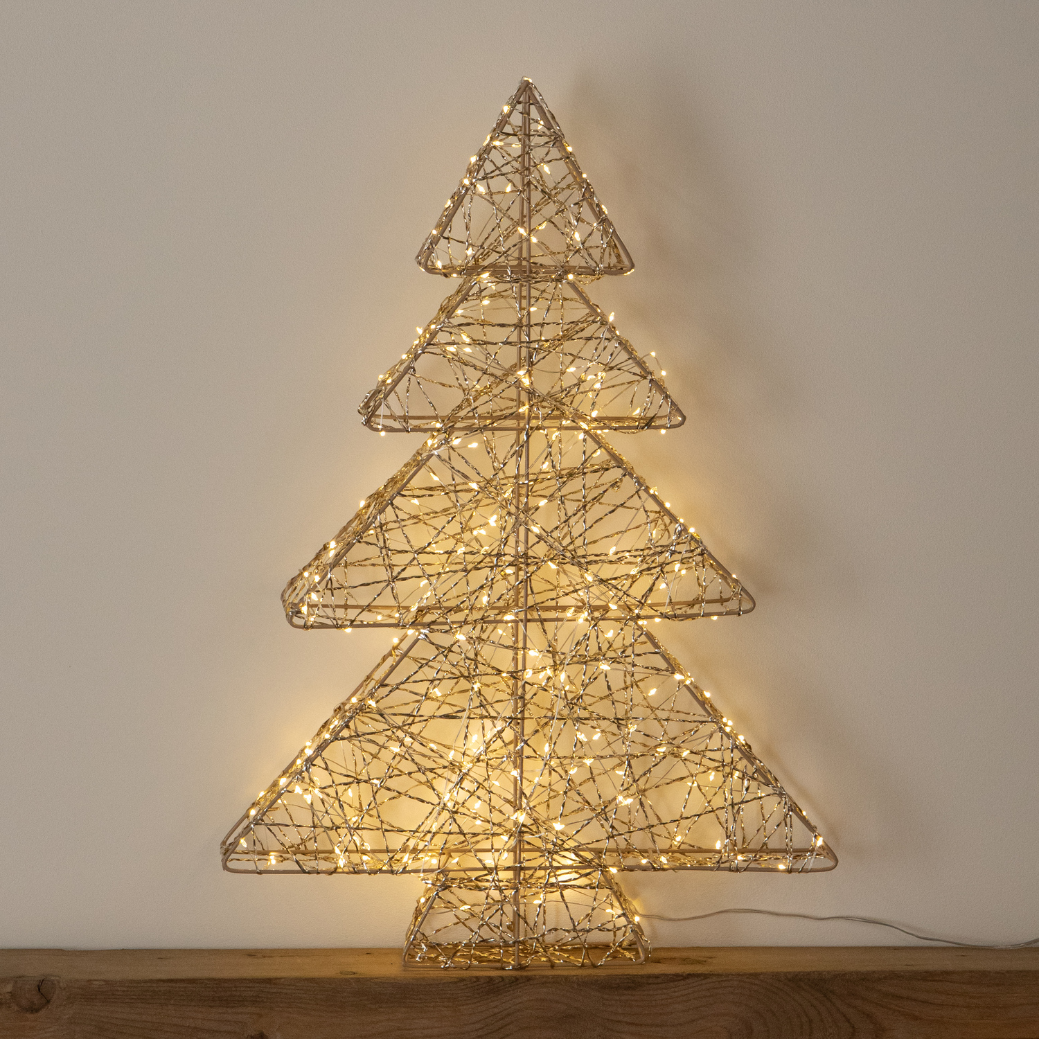 B&Q - 60Cm Gold Light Up Christmas Tree With 300 Warm White Leds & Timer - Image 5
