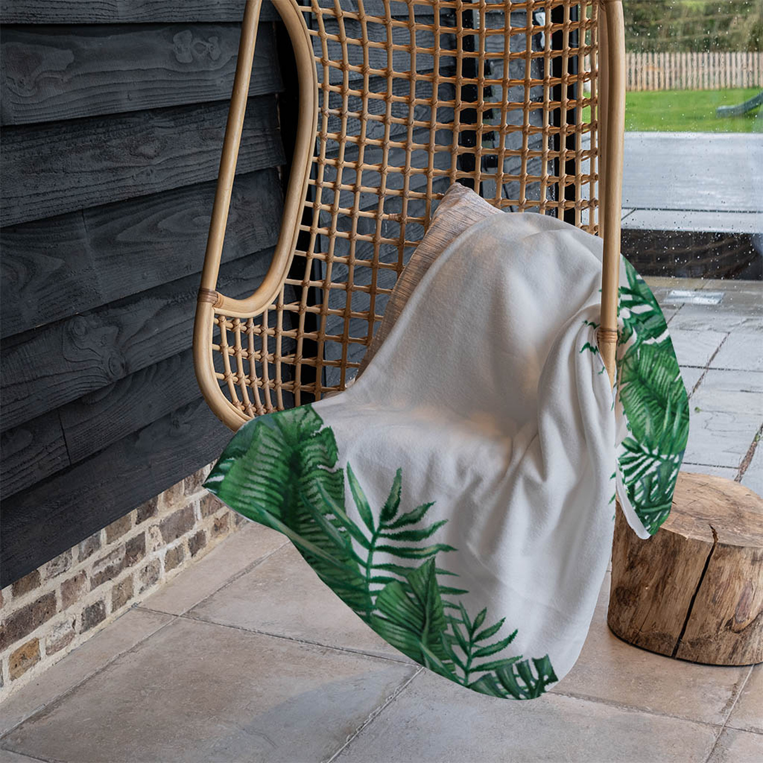 Half Botanical Border Blanket - Green