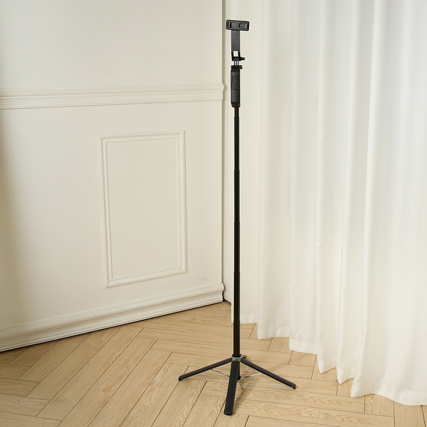 Extendable Bluetooth Selfie Stick Tripod with Dual Fill Lights - Black