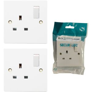 2x Single Gang White UK Wall Socket 13amp Switched Square Plug Socket