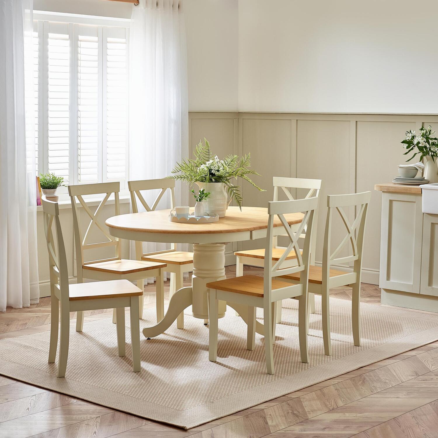 Padstow Wooden Extending Dining Table With Millford Chairs