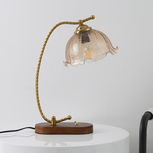 Graceful Flower-Shaped Glass Table Lamp
