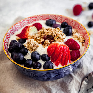 Arched Pattern 4-Piece Ceramic Bowl Set