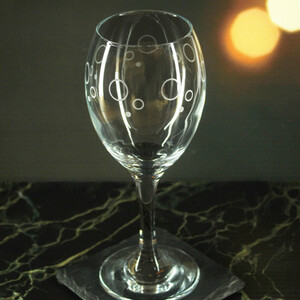 Engraved Set of 4 Pure Wine 11oz Circles Pattern Design