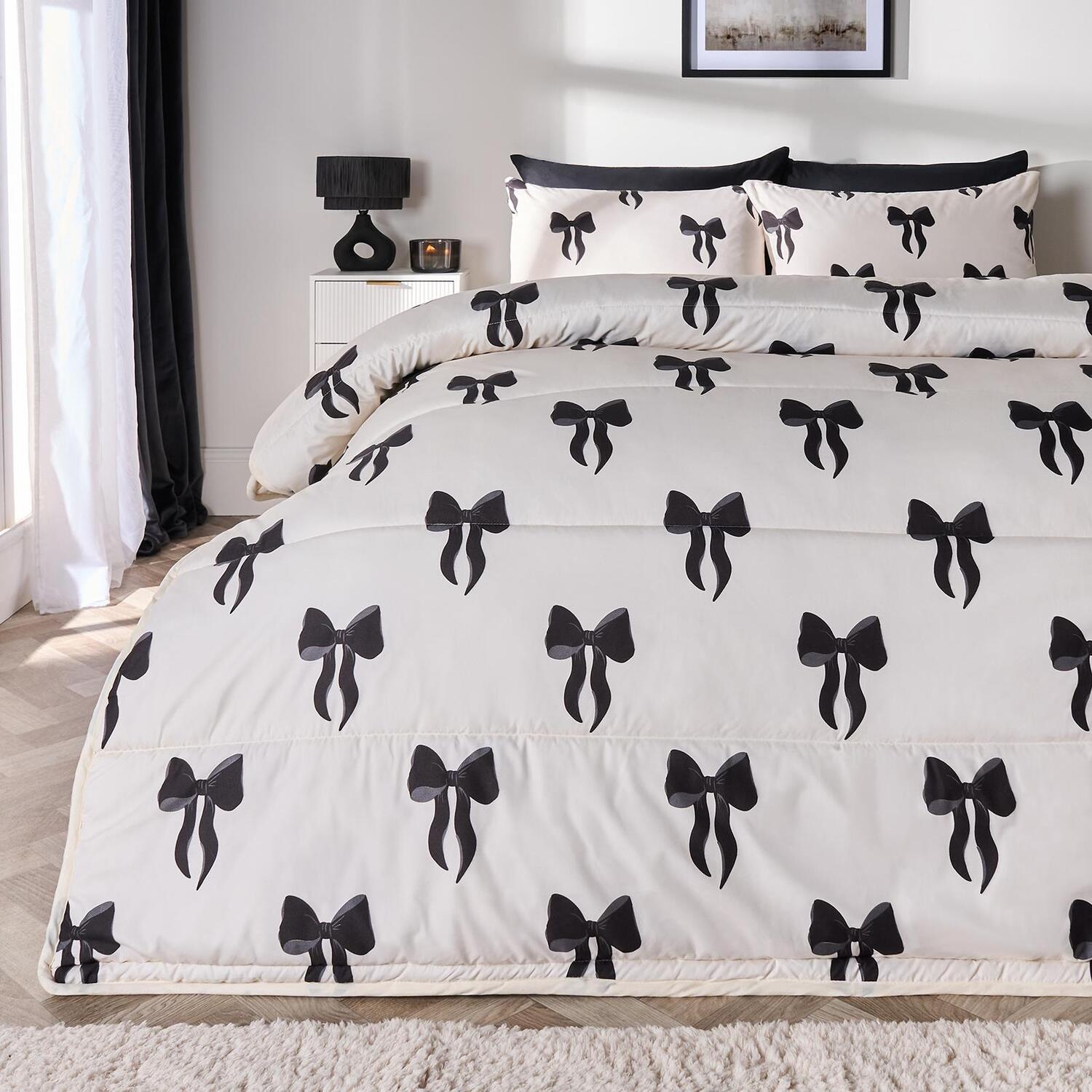 Ohs Bow Print Coverless 10.5 Tog Duvet Set - Monochrome / Single / 1.55Kg