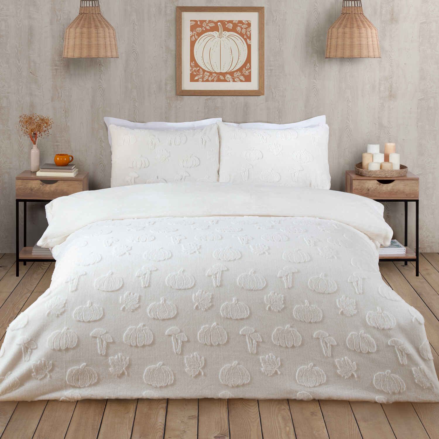Pumpkin Woodland Faux Fur Duvet Set - White / Superking