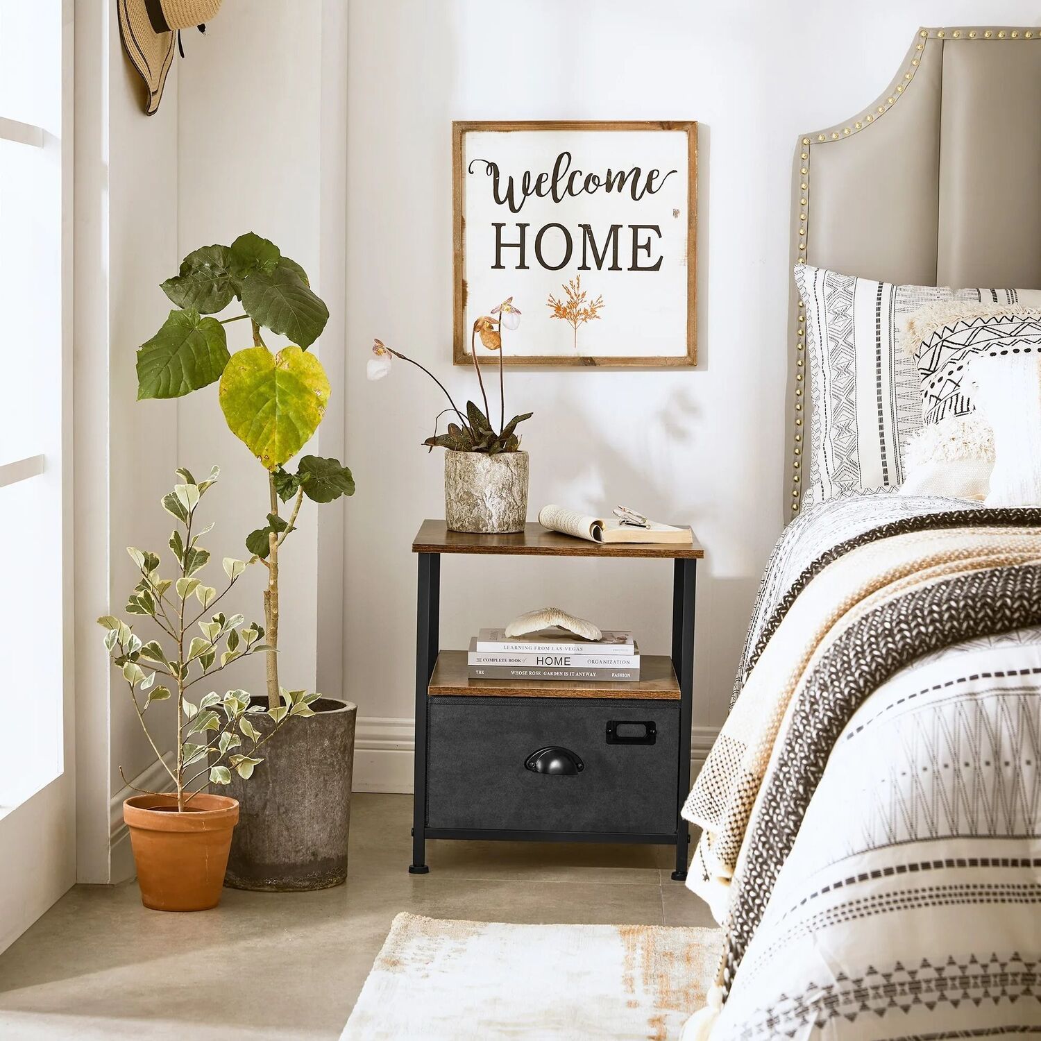 Nightstand Bedside Table With Storage Modern Style - Brown