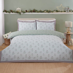 Mistletoe Kisses Duvet Set