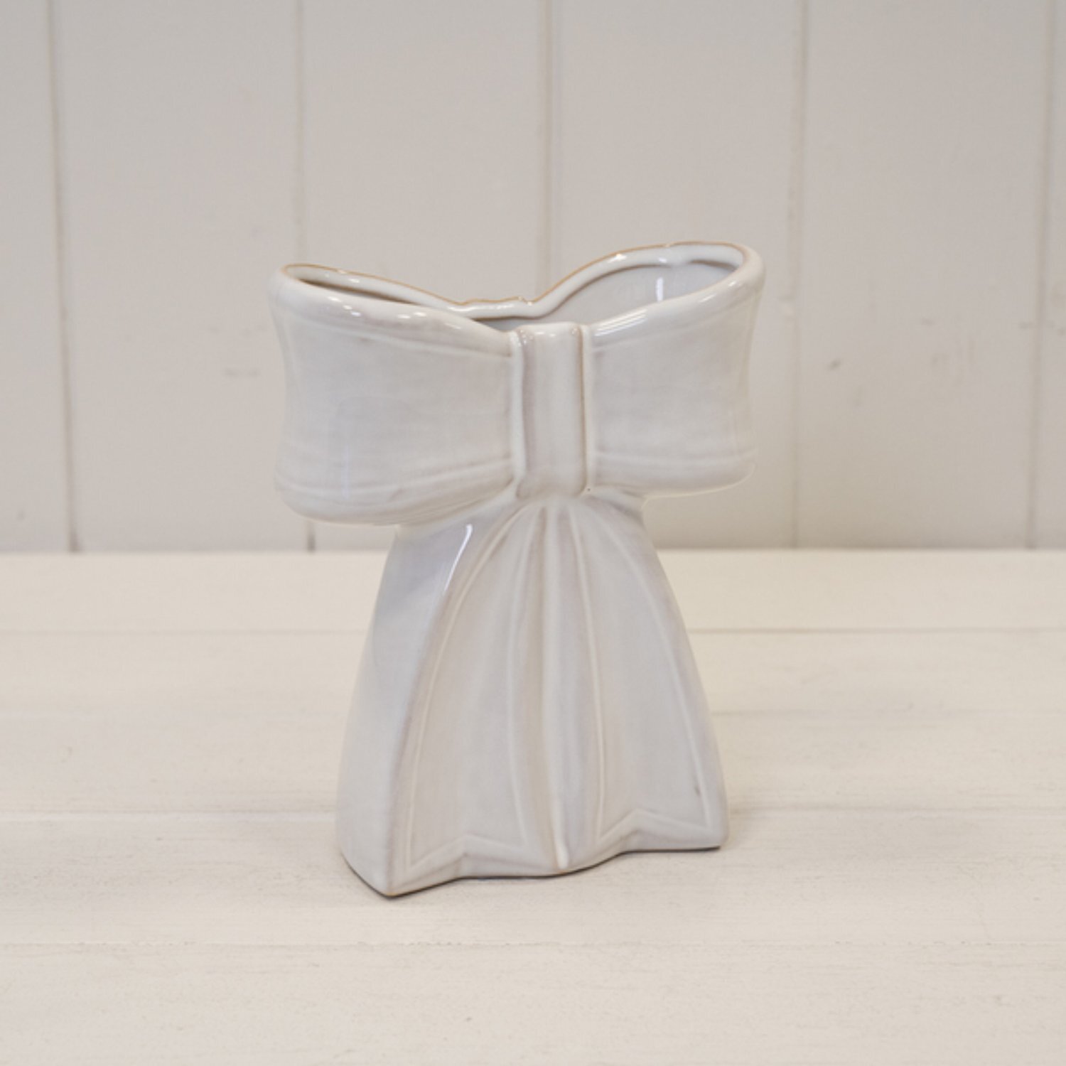 Kdmd Unisex White Ceramic Bow Vase Small - Image 2