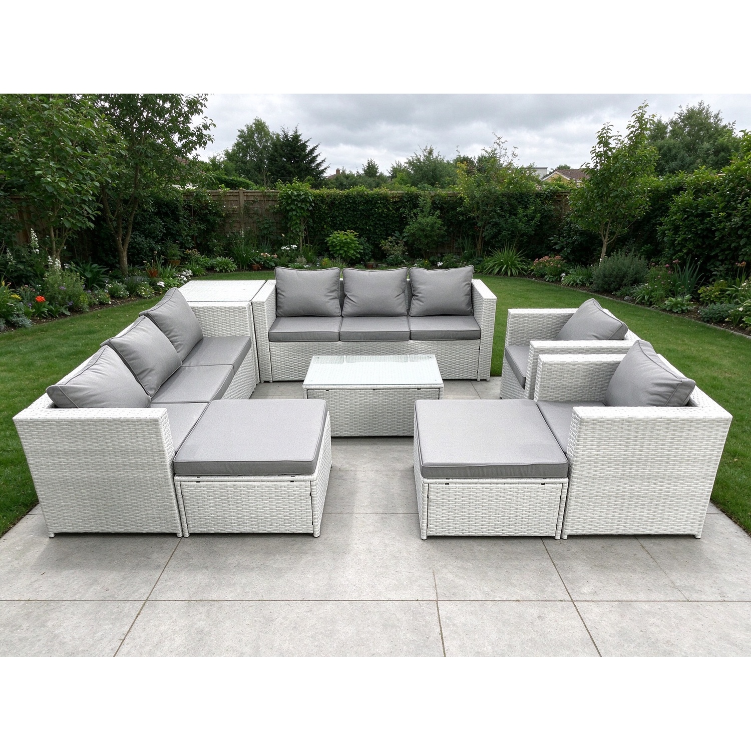 B&Q - Outdoor Rattan Sofa Garden Furniture Set 2 Armchairs Oblong Coffee Table 2 Big Stools Side Table Light Grey - Image 2
