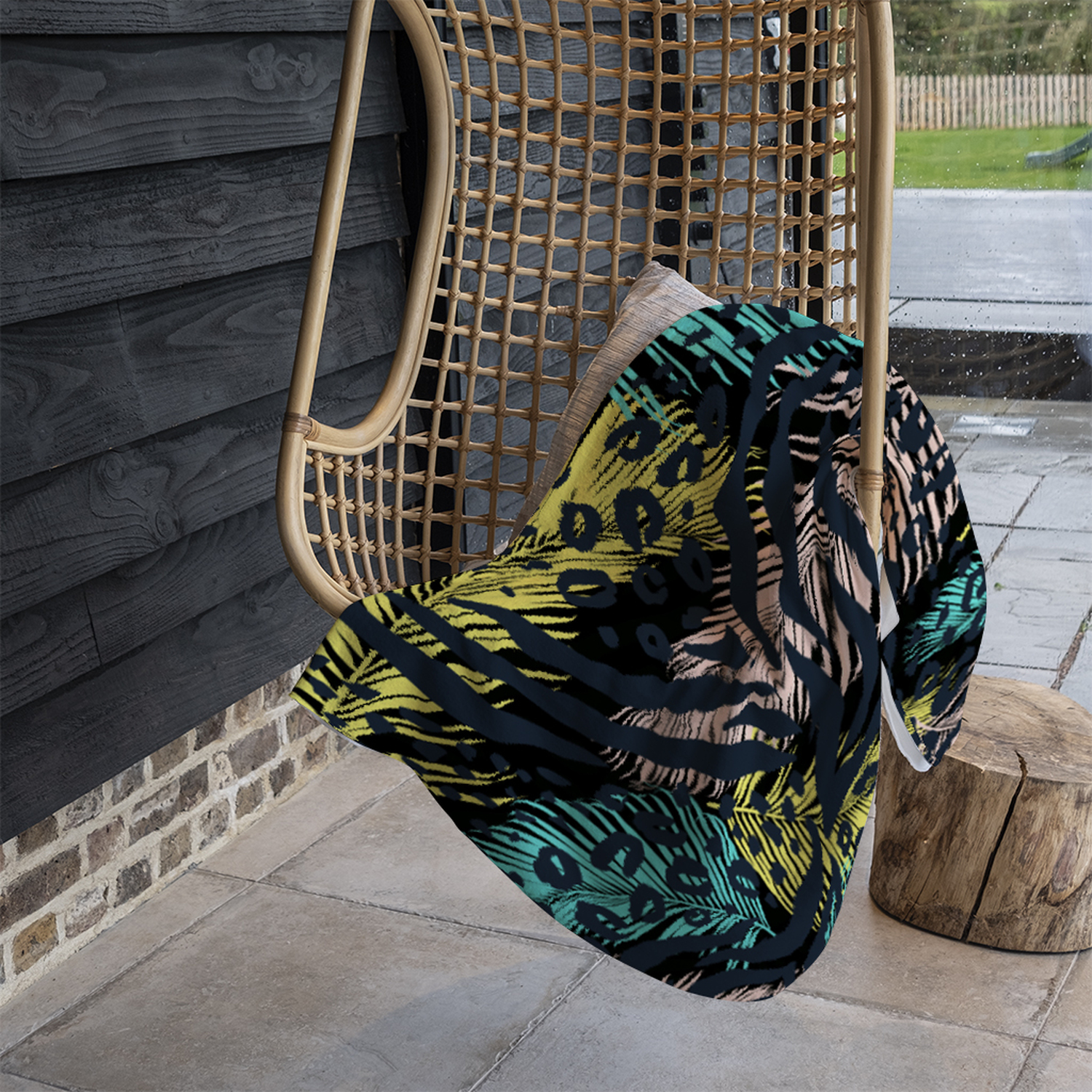 Animal  Tropical Print Blanket - Green