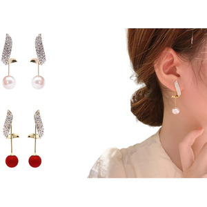 Women's Simple Fashion Pearl Earrings
