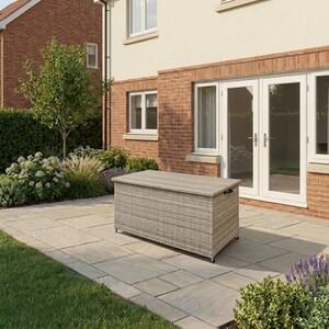 Cambridge Cushion Box with Wheels