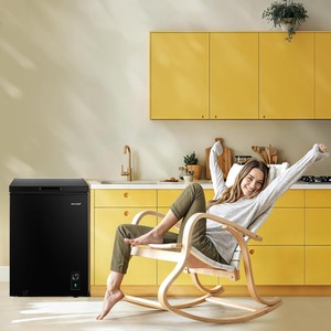 Compact Freestanding Chest Freezer