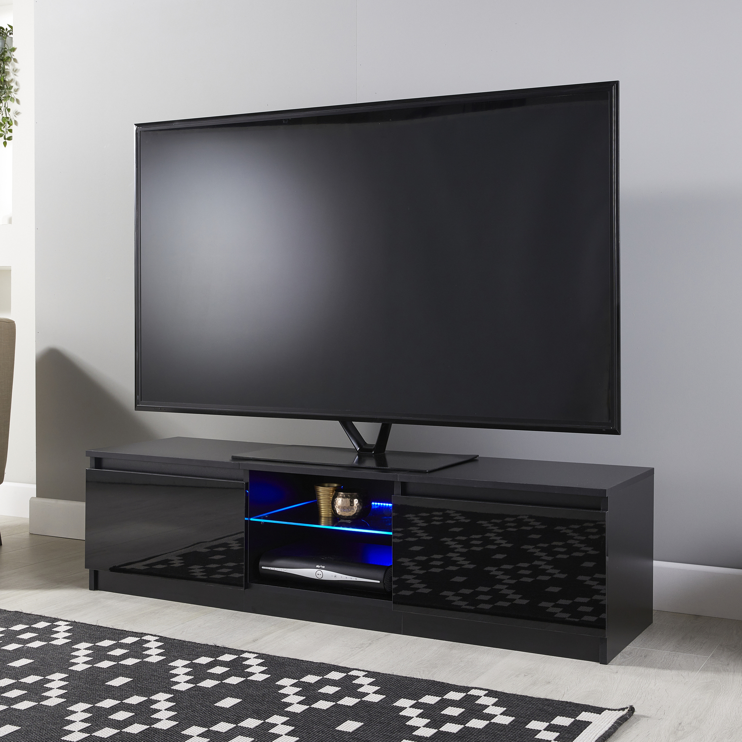 Mmt Furniture Designs Rtv1400 Blk - Black