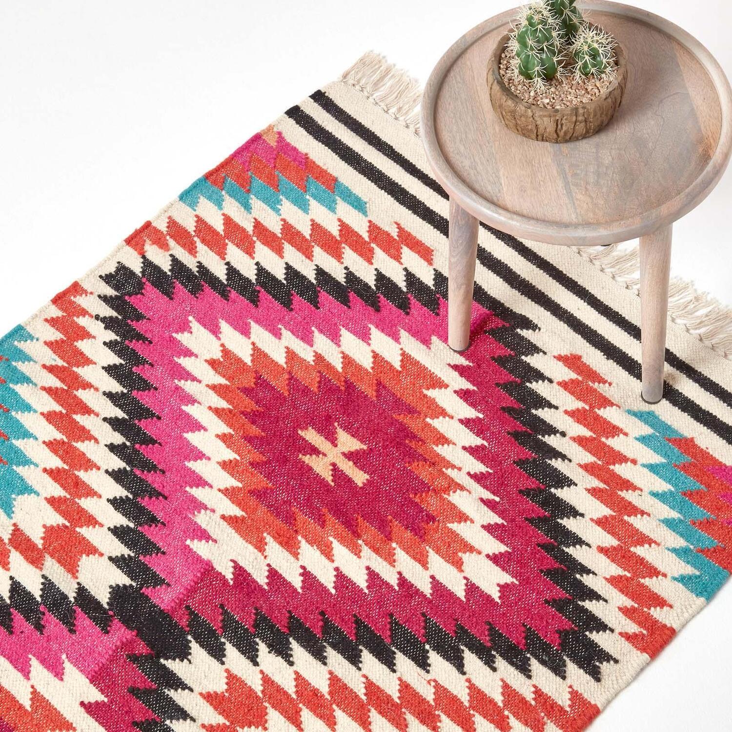 Homescapes Manila Handwoven Diamond Patterned Kilim Wool Rug - Pink / 150cm
