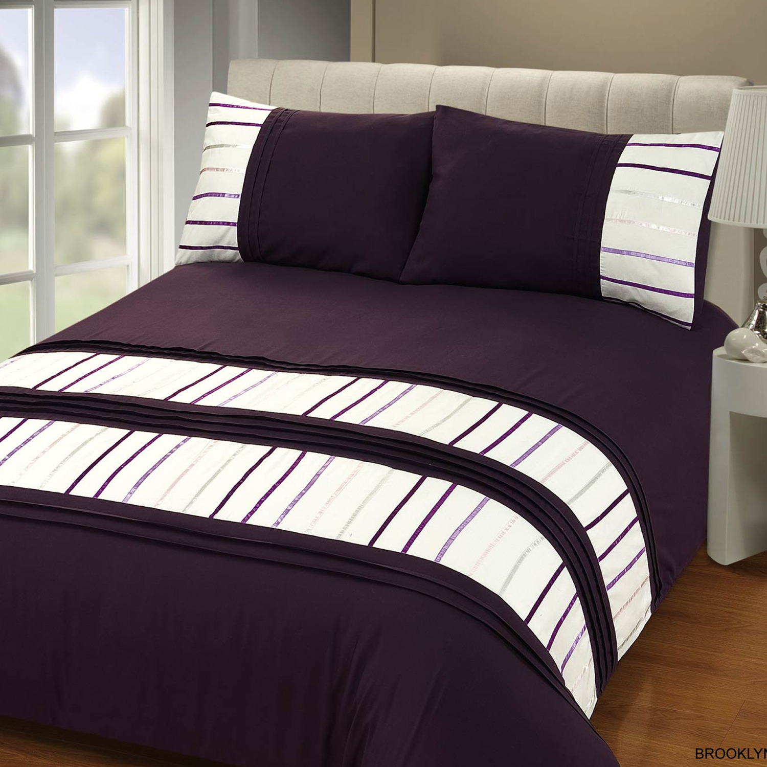 Brooklyn Polyester Duvet Set With Pillowcase - Aubergine / Double