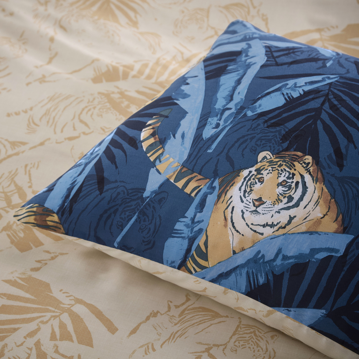 Charlotte Thomas Tiger Bed Duvet Cover And Pillowcase Set - Tiger Double Bed Duvet Set