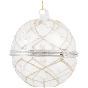 Pearl Compartment Glass Bauble