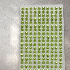200 Mint Green Pearls 6mm
