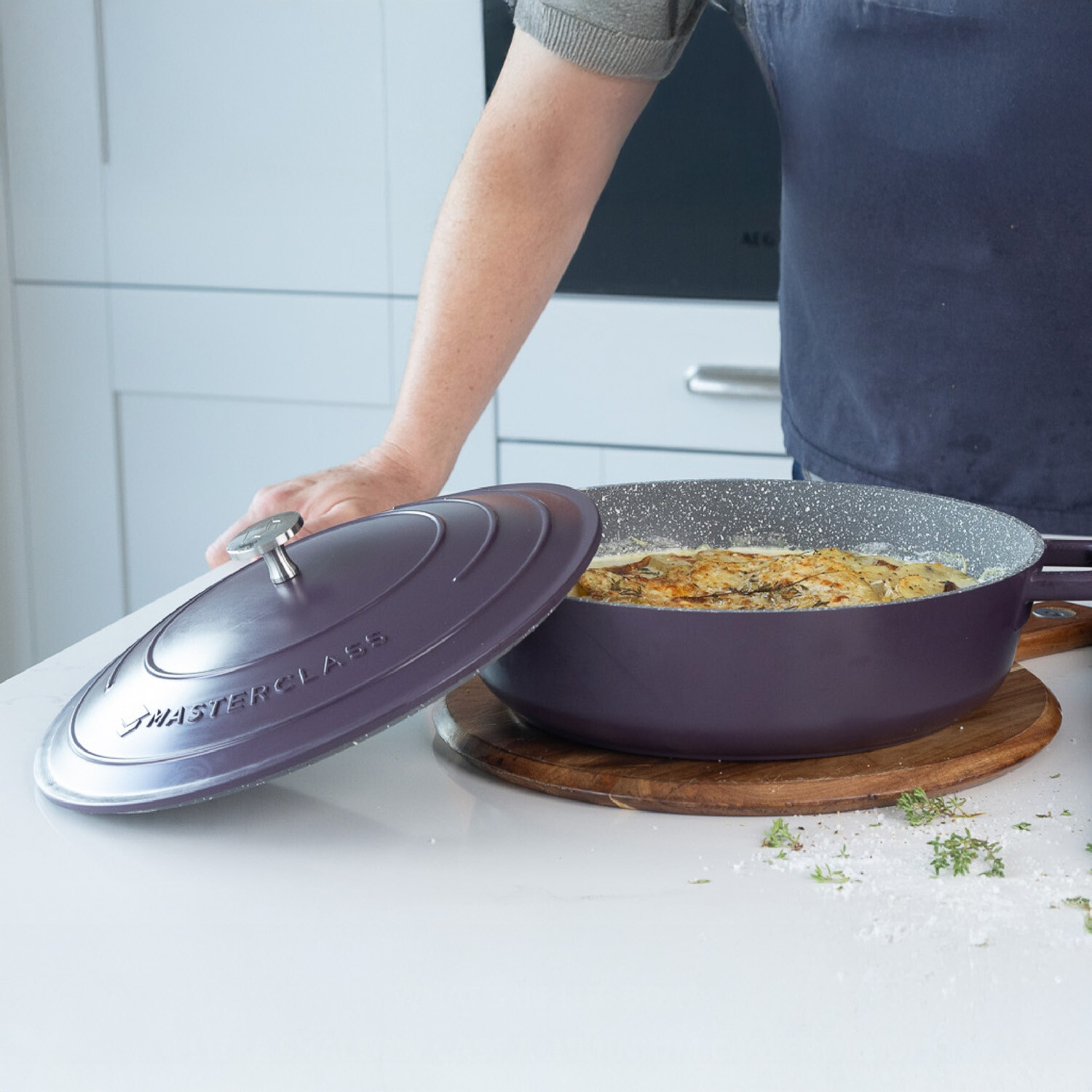 Image of MasterClass 4L Shallow Cast Aluminium Casserole&hellip;