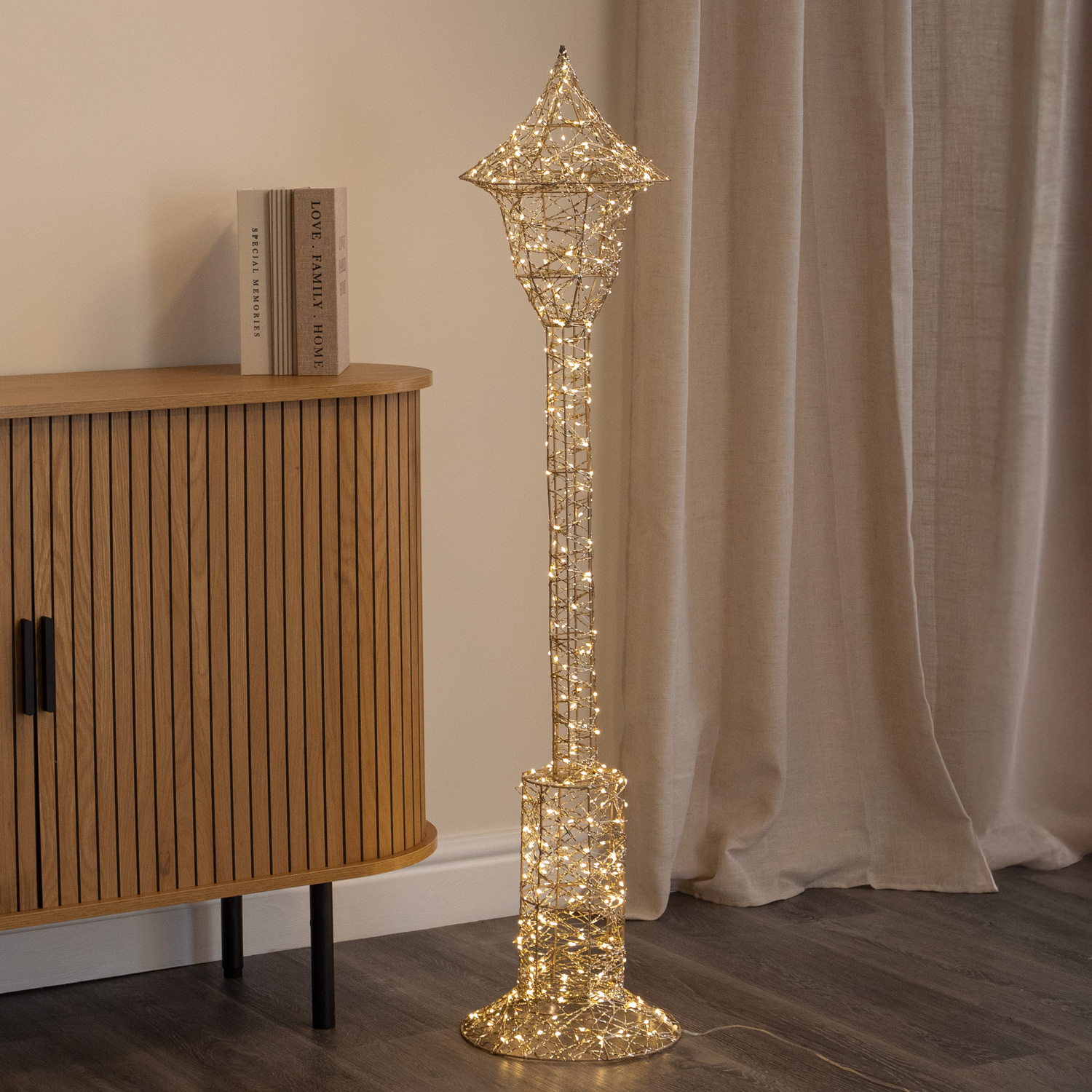 Gold 1.2M Elegance Twist Christmas Lamp Post Decoration With Leds - Image 4