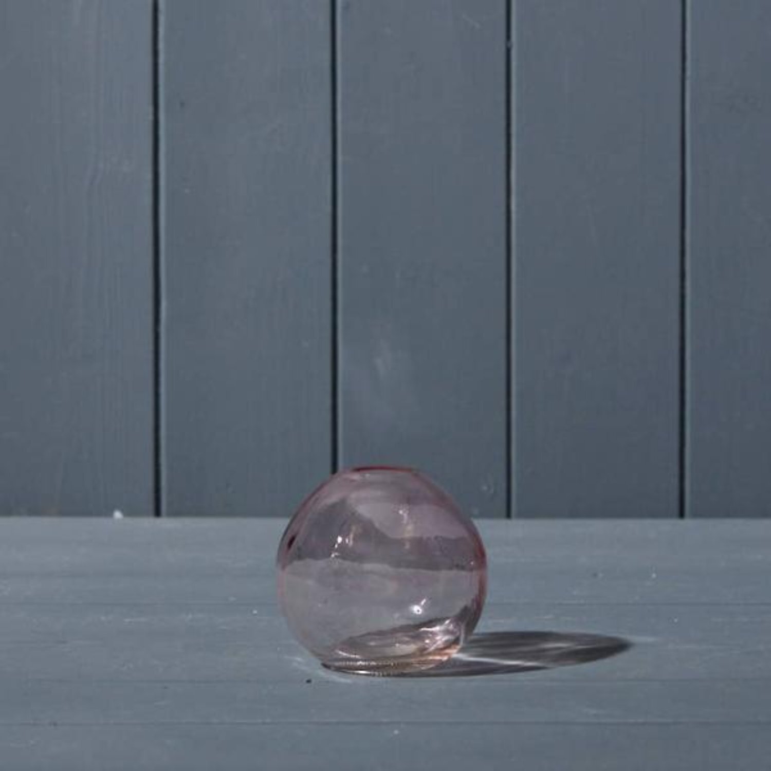 Kdmd Unisex Lavender Globe Glass Vase - Image 1