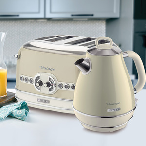 Vintage Cream 1.7L Kettle and 4 Slice Toaster