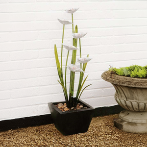 Narcissi Steel Flower Design Water Feature with Lights