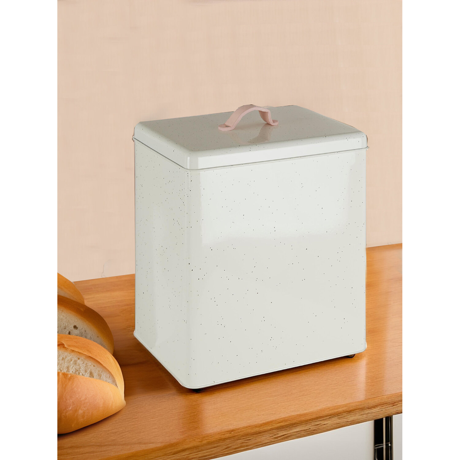 Sweet Heart Bread Bin - White