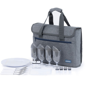 4-Person Picnicware Set