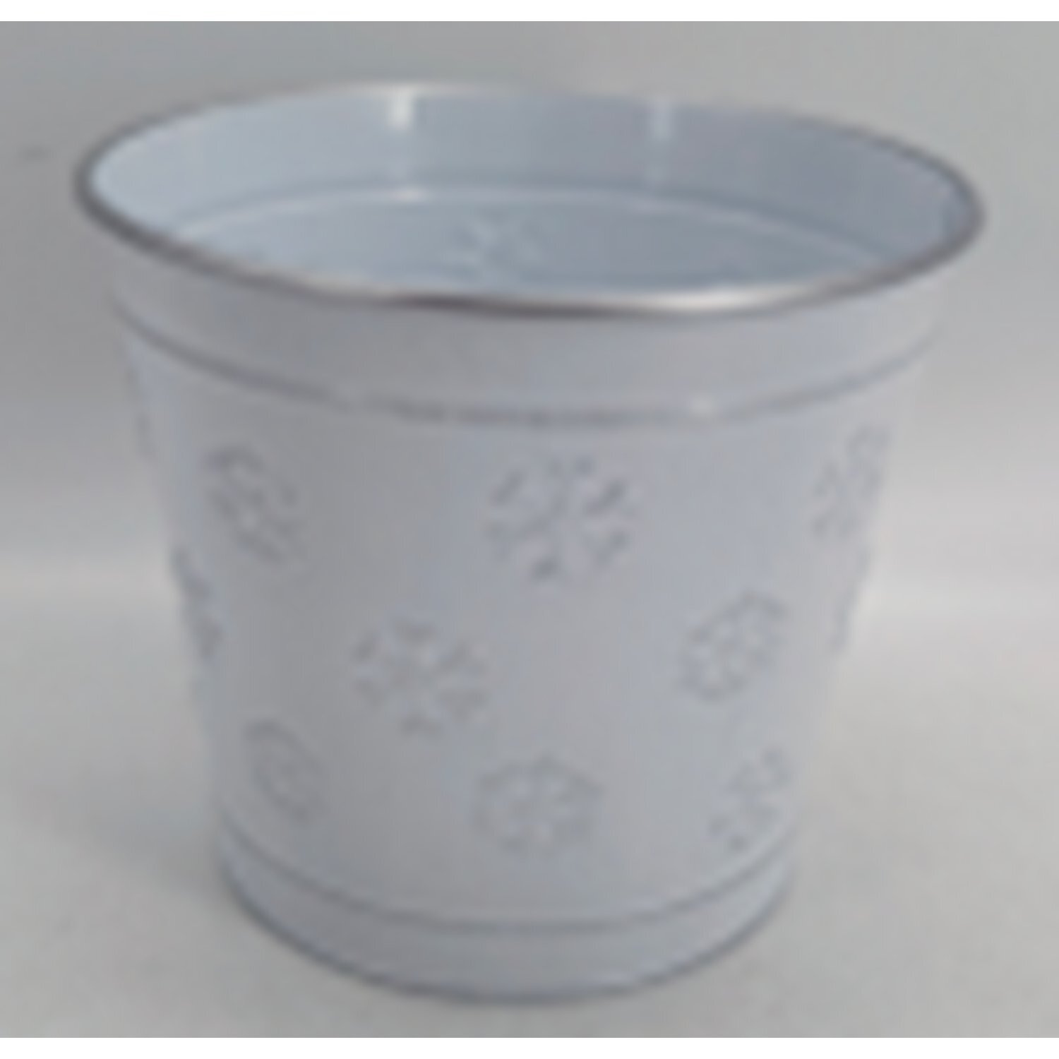 Frosted Snowflakes White Zinc Pot - White
