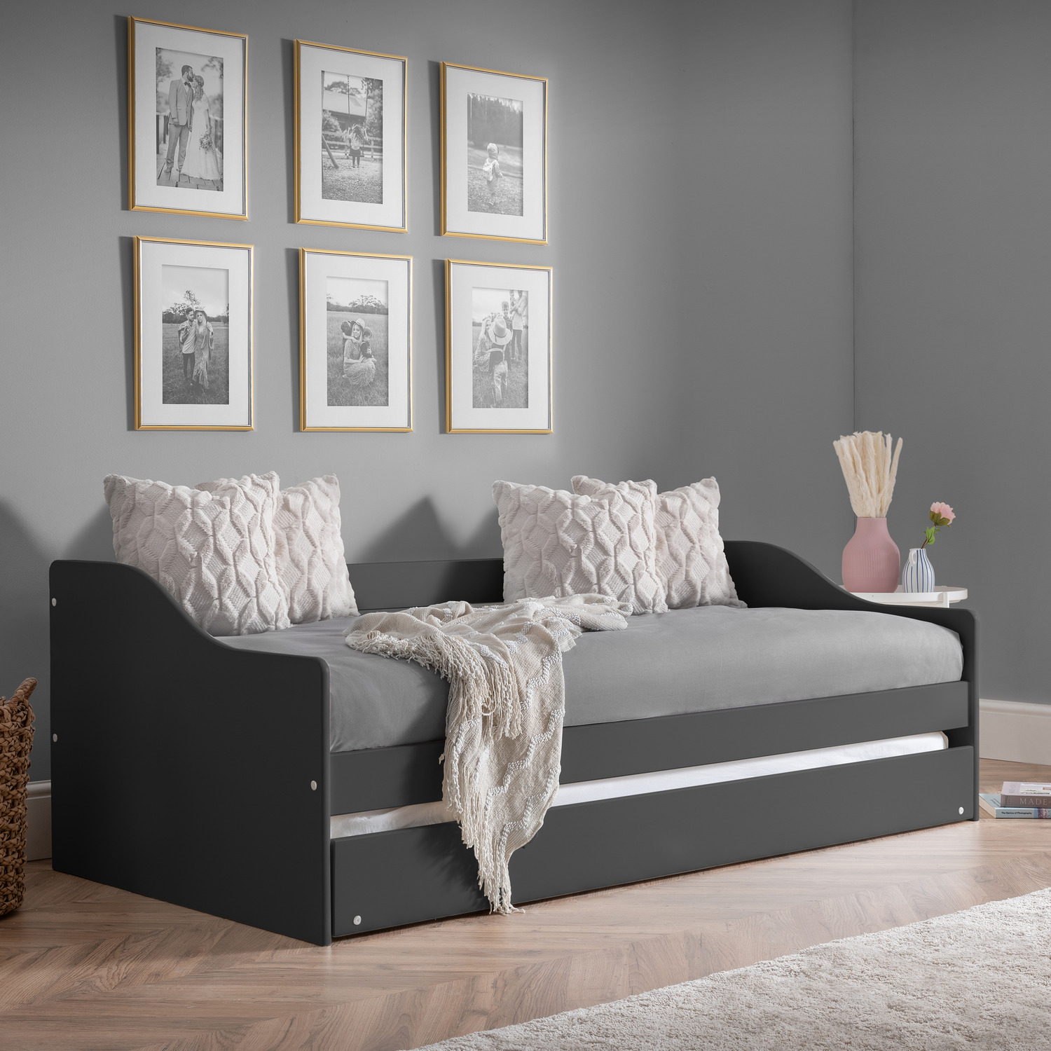 Julian Bowen Elba Anthracite Daybed - Image 2