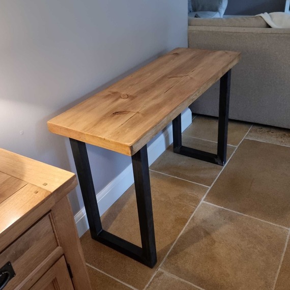 Chunky and Sturdy Breakfast Bar - Mid Oak