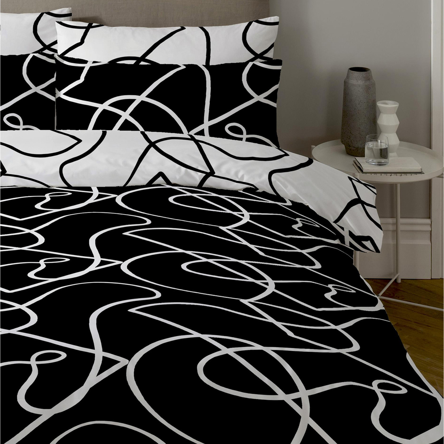 Pablo Reversible Duvet Cover And Pillowcase Set - Monotone King