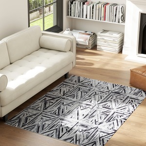 HOMCOM Non Slip Washabl Chenille Rug