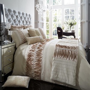 Premium Polycotton Alina Duvet Cover With Pillowcases