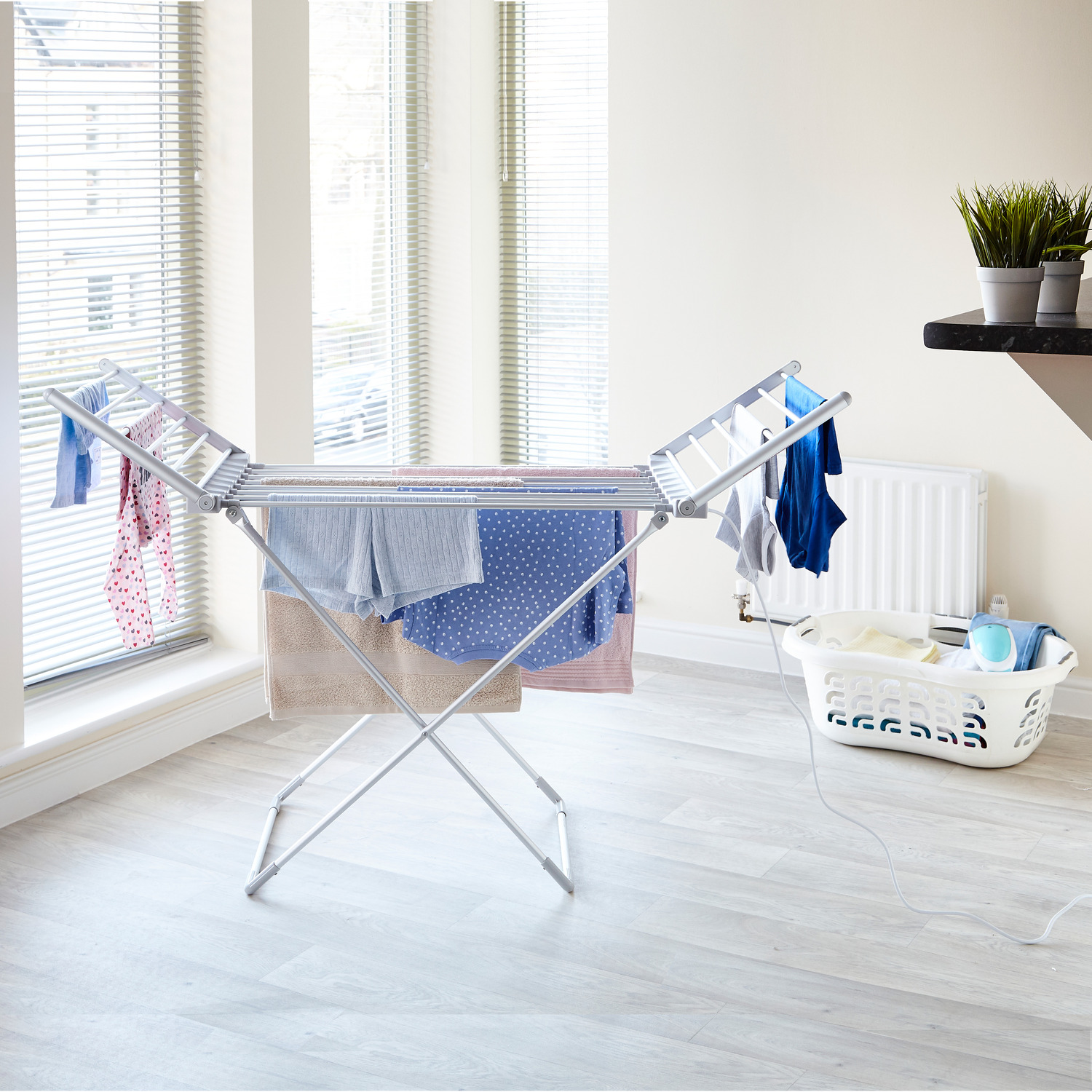 Neo Electric Heated Winged Airer Clothes Dryer Rack