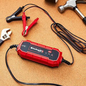 Einhell Red Vehicle Battery Charger