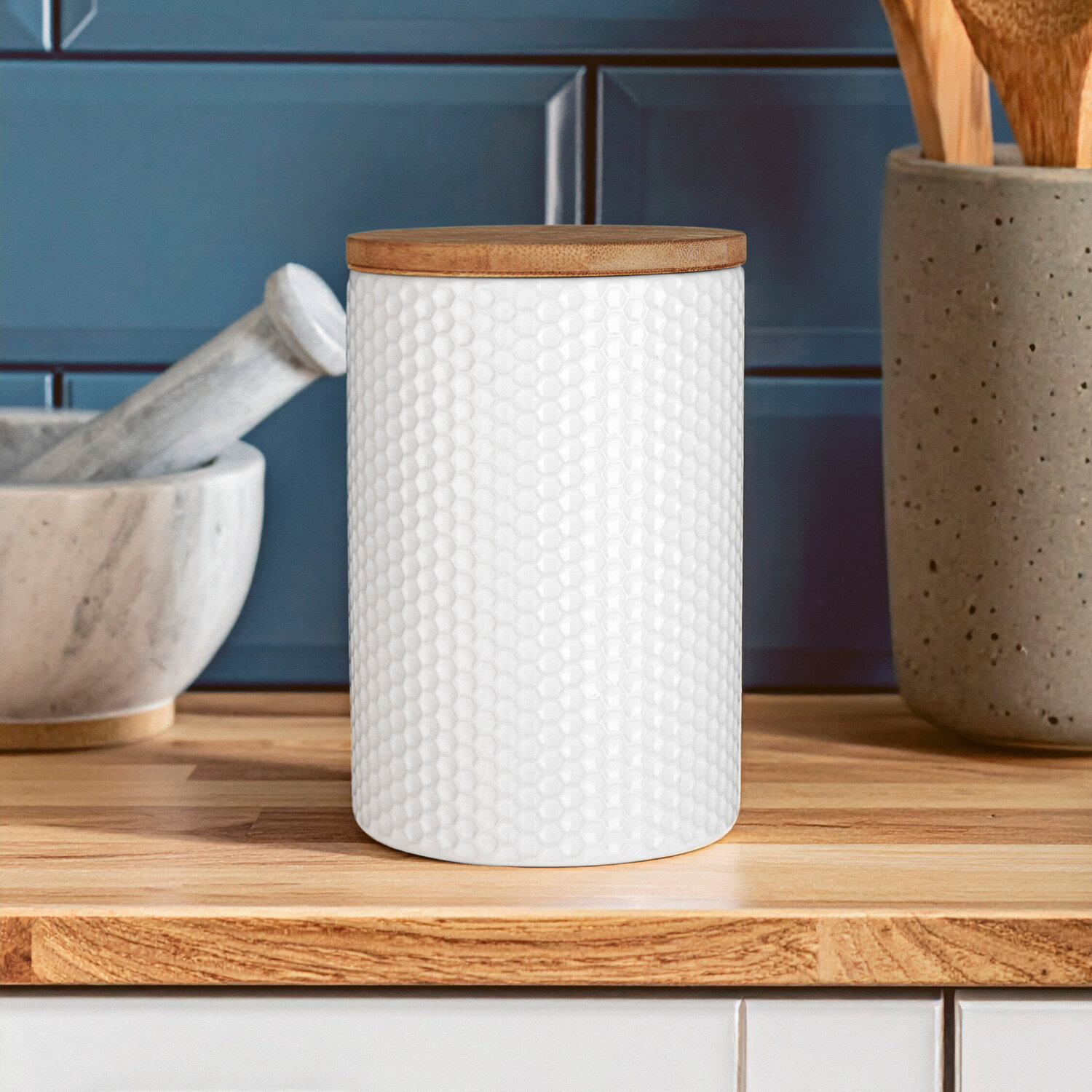 Geome 750ml White Canister with Bamboo Lid - White