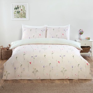 Niamh Floral Microfibre Polyester Complete Duvet Set With Pillowcase