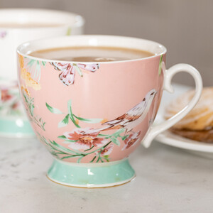 Set of 4 KitchenCraft China Peach Birds Footed Mugs