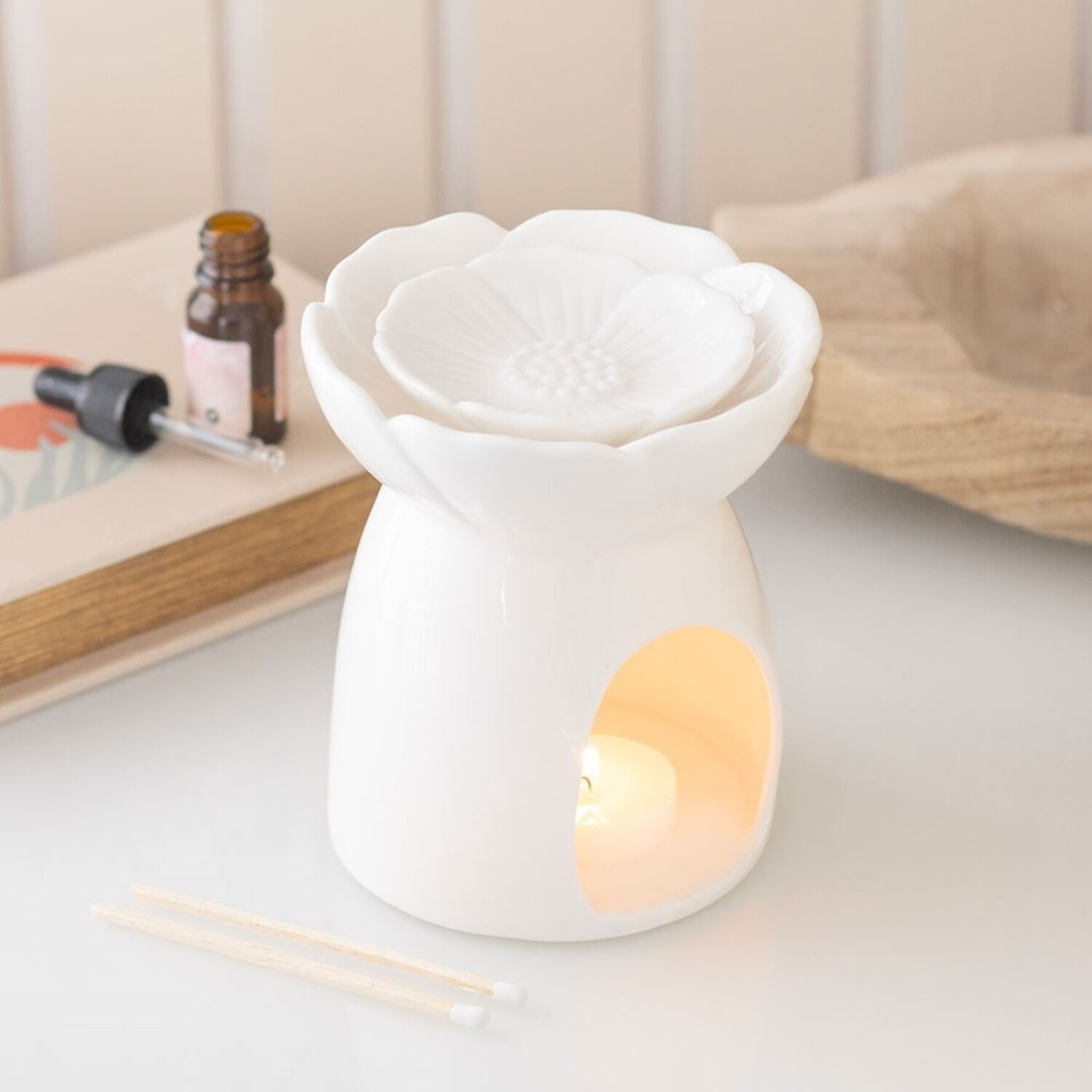 Kingsbury Gifts Peony Oil Burner And Wax Warmer