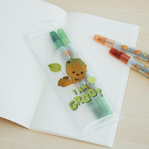 PVC case keeps highlighters neat and protected