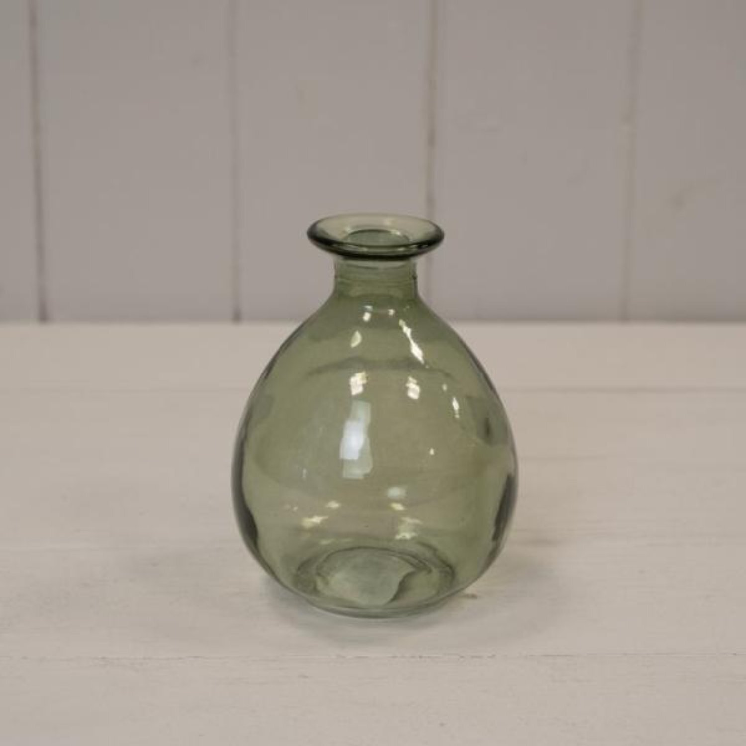 Kdmd Unisex Green Vintage Glass Bud Vase - Image 2