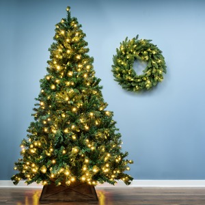 The Pre-lit Vanda Verde Fir Tree