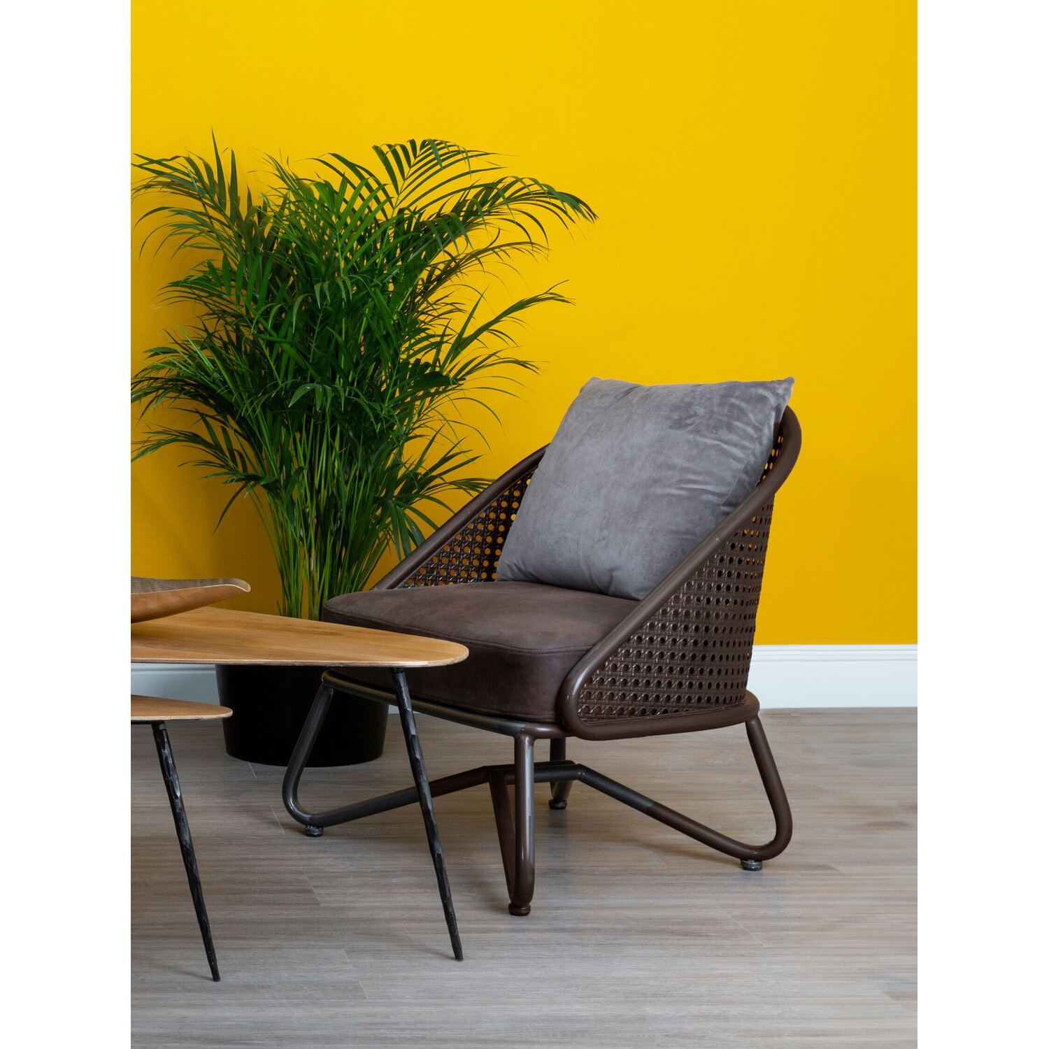 New Foundry Chair With Curved Legs - Brown